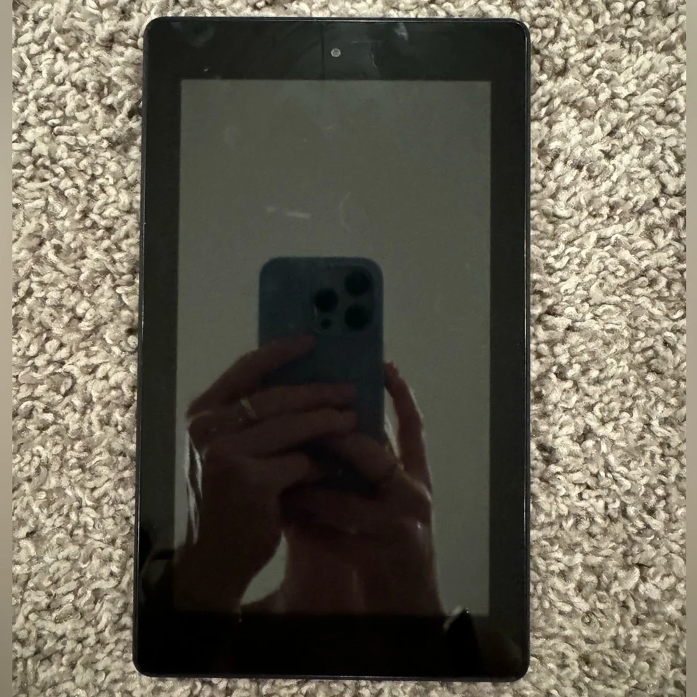 Amazon fire tablet 7 2019 edition.